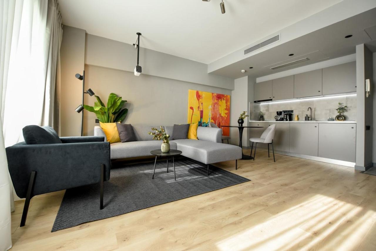 Luxury Apartment Near Radisson Hotel - Wall Projector & Modern Design Bucureşti Exterior foto